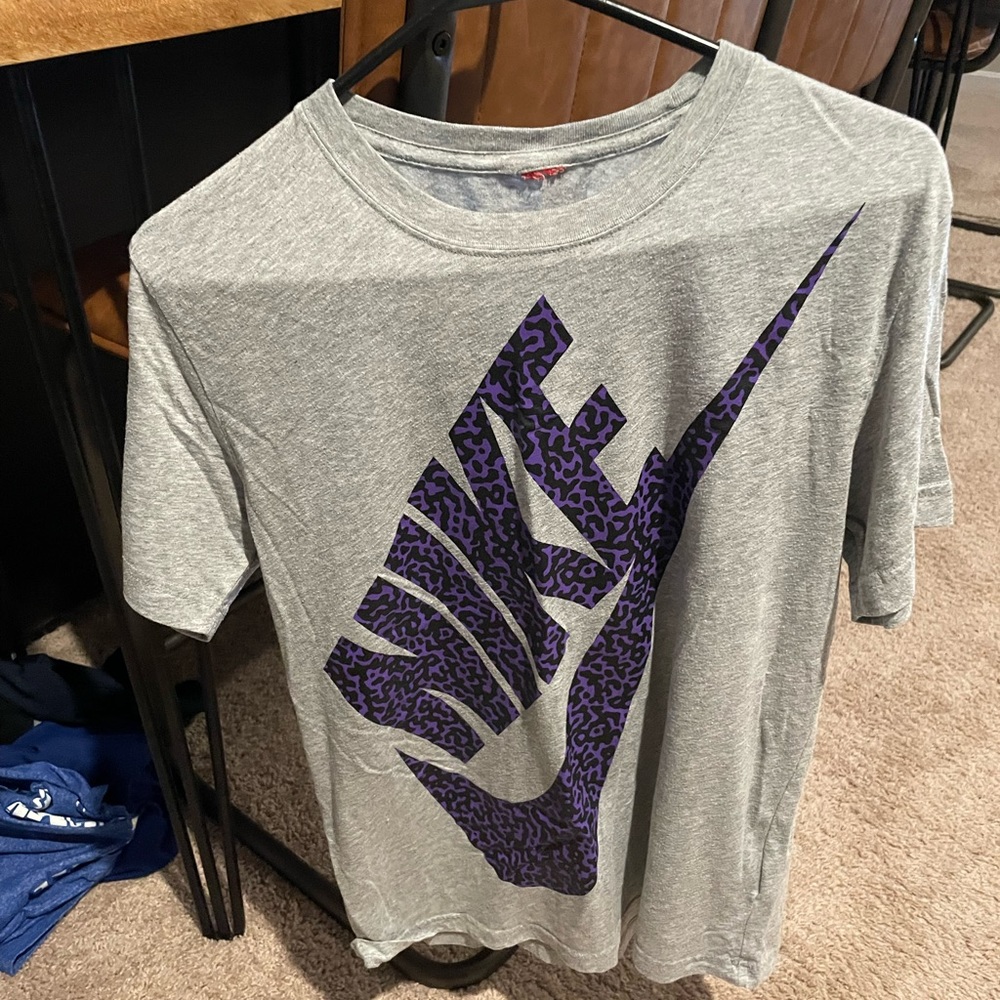 Nike t shirt. Great condition